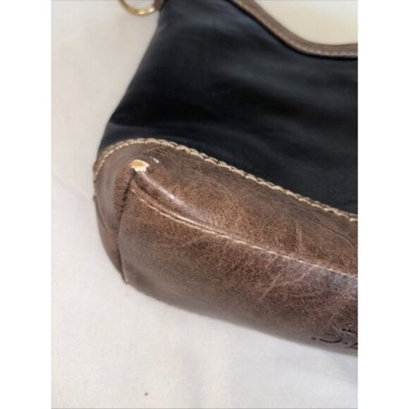 b.o.c. Born Concept Marwick Charging Crossbody Bag - Picture 5 of 15